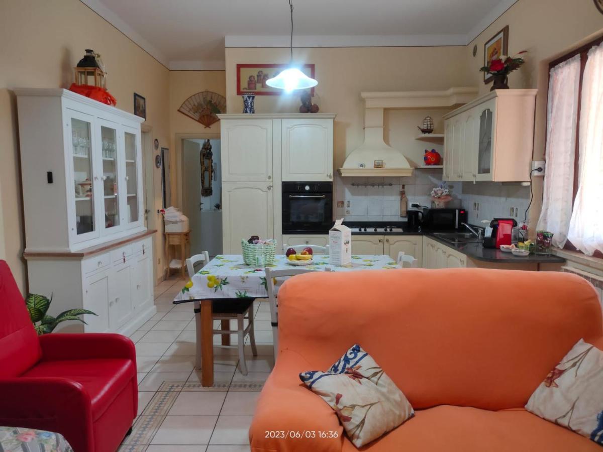 La Casa Di Fiorella Черрето-Гуїді Екстер'єр фото